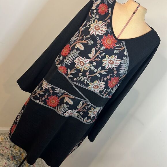 Serengeti Grey & Floral Mixed Pattern Sweater Dress - Size 1X - Picture 3 of 10